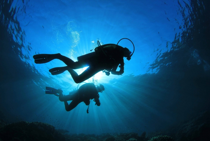 santorini spiagge diving