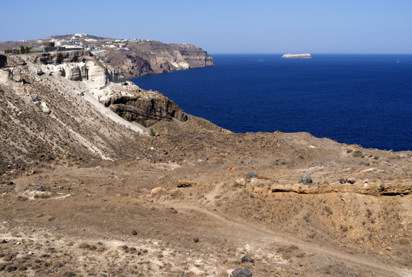 Vacanze a Santorini: il suggestivo villaggio di Megalochori