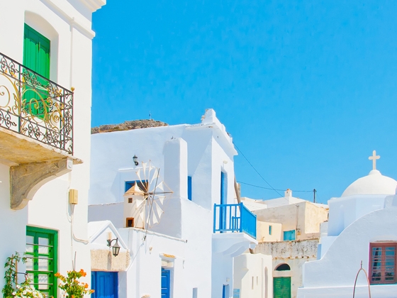 Case a Santorini: una scelta di stile e libertà Case a Santorini: una scelta di stile e libertà
