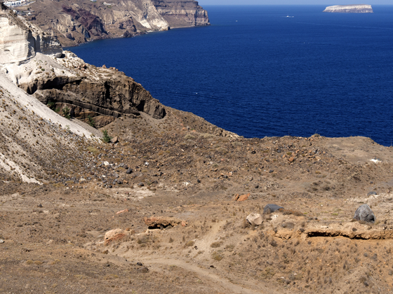 Vacanze a Santorini: il suggestivo villaggio di Megalochori